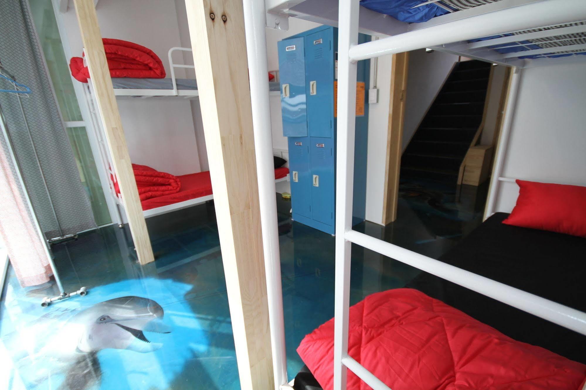 Time Travelers Party Hostel In Hongdae Seoul Eksteriør bilde